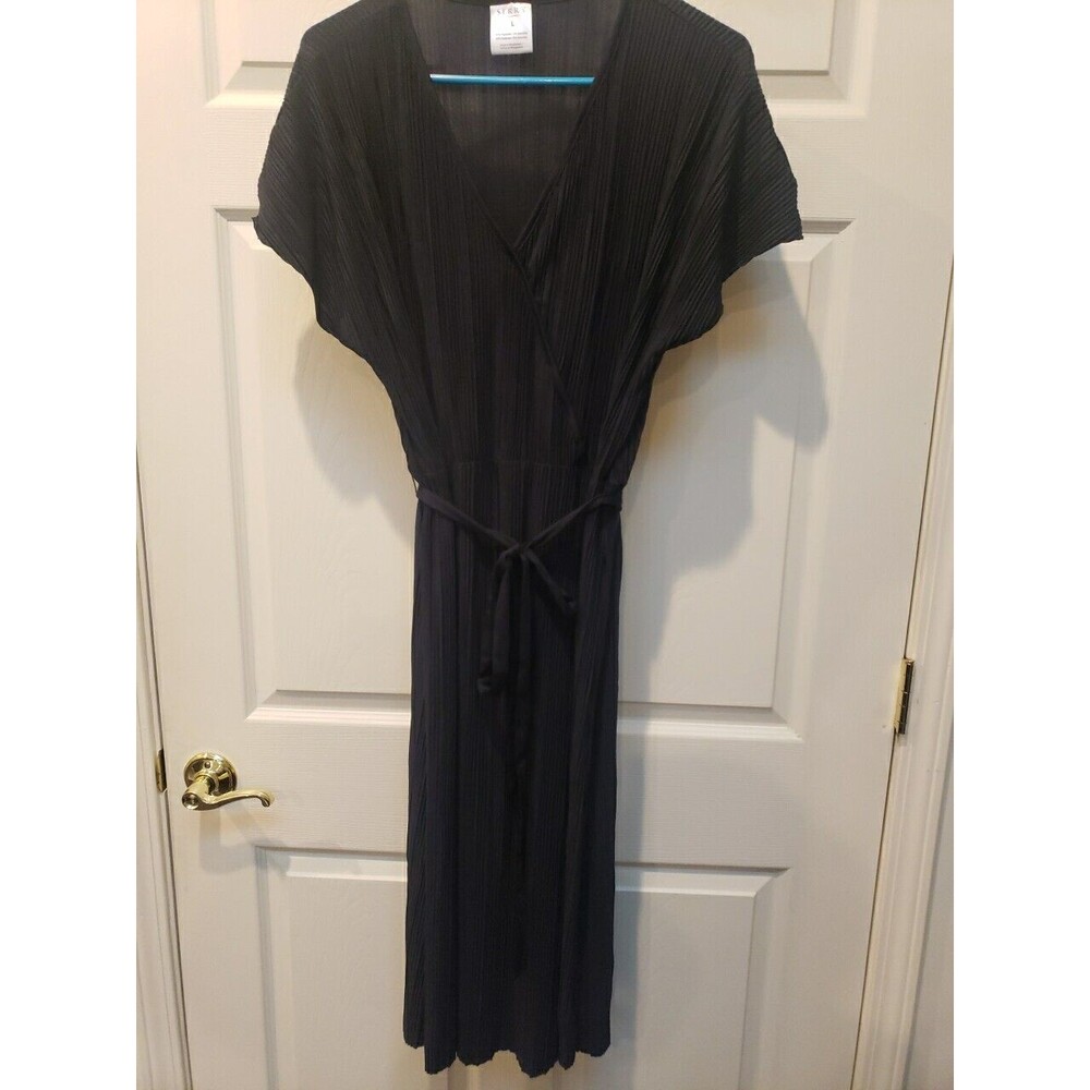 NWT Serra Faux Wrap Black Dress With V- Neck Short Sleeve Size L